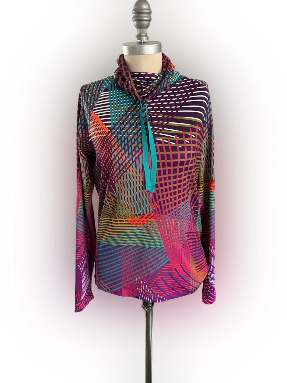 Never Anthropologie Women’s Long Sleeve Turtleneck Multicolor Athletic Top. L